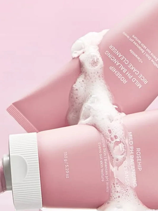 ARENCIA Rosehip Mild pH Balancing Rice Cake Cleanser (150g)