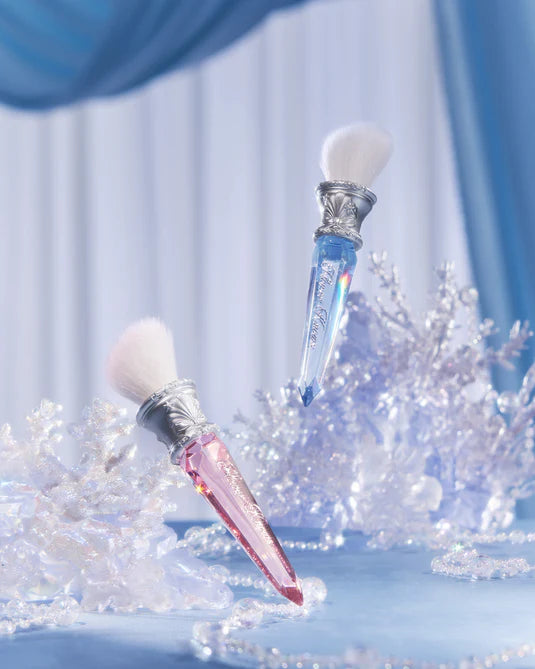 Flower Knows – Shells Jewel Collection Angled Blush Brush