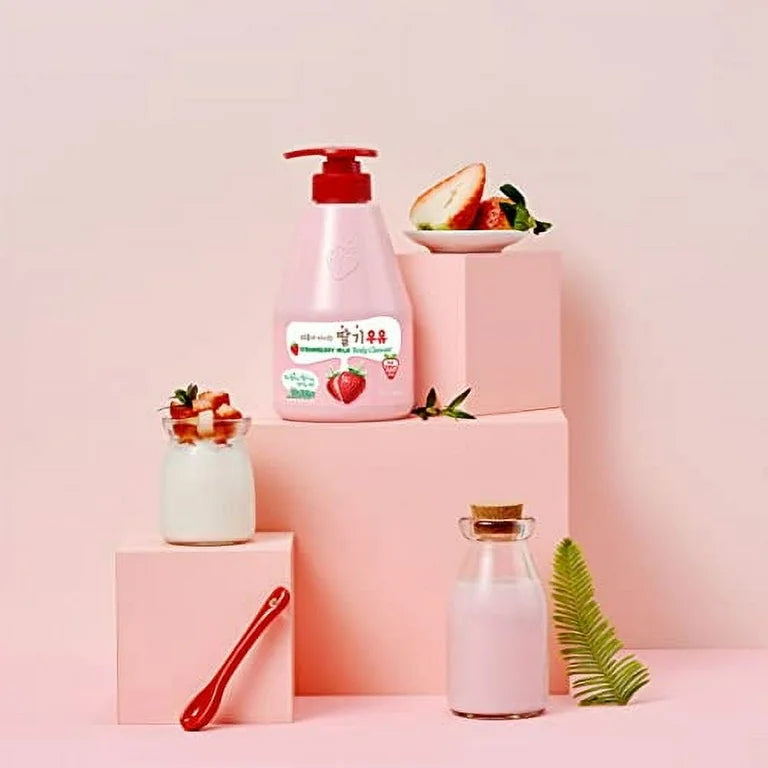 Kwailnara Strawberry Milk Body Lotion – 560 g