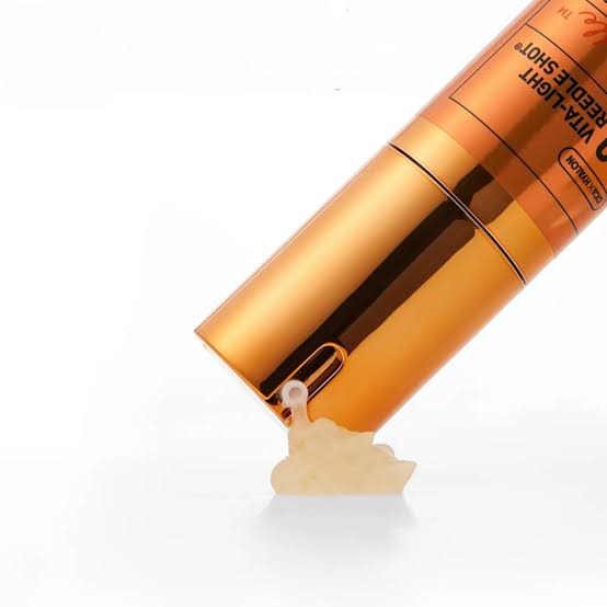 [VT Cosmetics] Vita-Light Reedle Shot 300 (50ml)